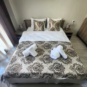 Konukevi On Vaja Pshavela, Batum